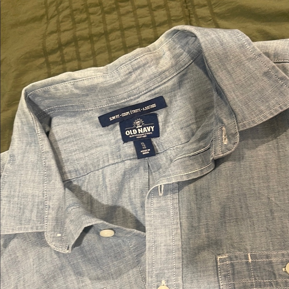 Old Navy Men's Blue denim Shirt